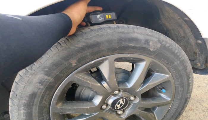 2020 Hyundai Elite i20 SPORTZ PLUS 1.2, Petrol, Manual, 1,38,796 km, tyre