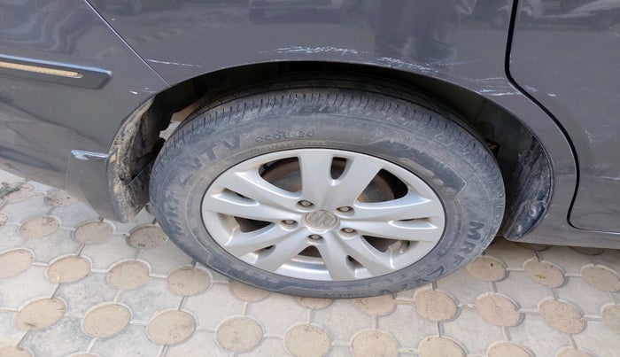 2016 Maruti Ertiga ZDI + SHVS, Diesel, Manual, 1,19,069 km, tyre