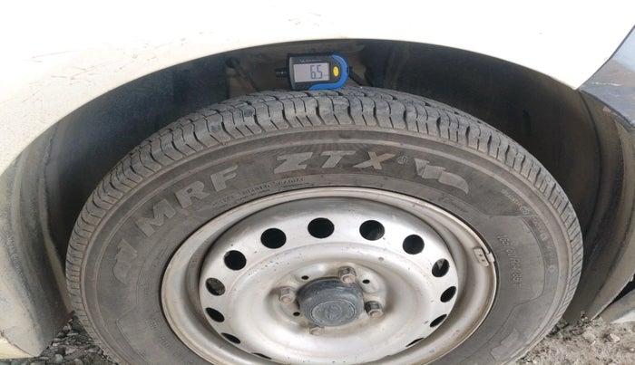 2021 Tata ALTROZ XE PETROL, Petrol, Manual, 61,751 km, tyre