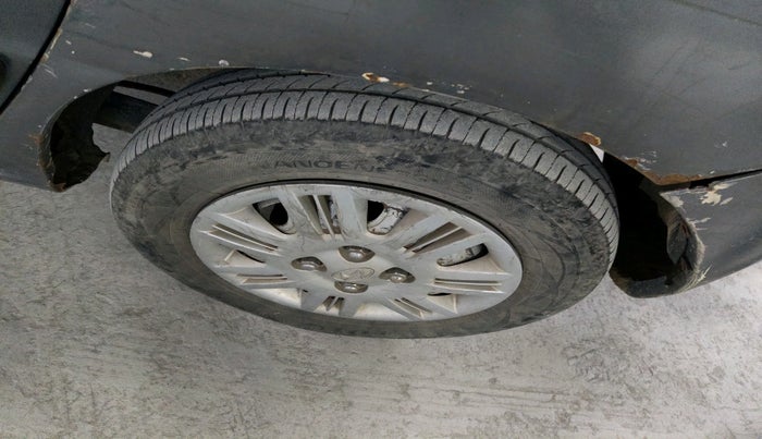 2012 Hyundai Santro Xing GLS, CNG, Manual, 88,218 km, tyre