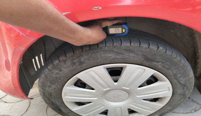 2011 Ford Figo ZXI 1.2 PETROL, Petrol, Manual, 52,641 km, tyre