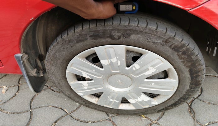 2011 Ford Figo ZXI 1.2 PETROL, Petrol, Manual, 52,641 km, tyre