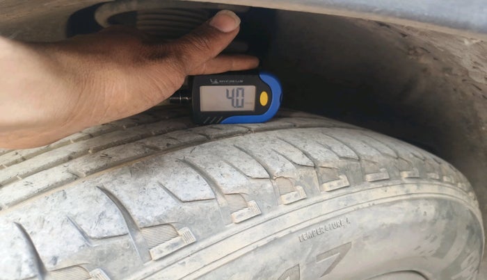 2020 Tata Harrier XT 2.0L KRYOTEC, Diesel, Manual, 74,633 km, tyre