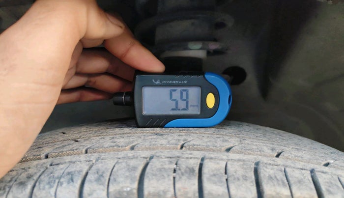 2015 Maruti Wagon R 1.0 VXI, Petrol, Manual, 41,308 km, tyre