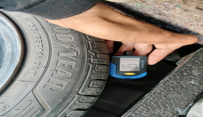 2015 Maruti Wagon R 1.0 VXI, Petrol, Manual, 41,308 km, tyre