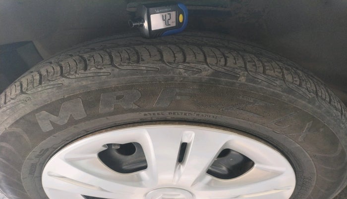 2011 Maruti Swift Dzire VXI, Petrol, Manual, 66,951 km, tyre