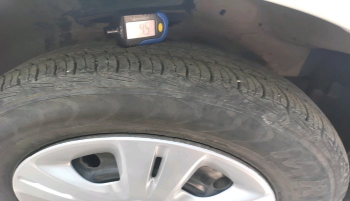 2011 Maruti Swift Dzire VXI, Petrol, Manual, 66,951 km, tyre