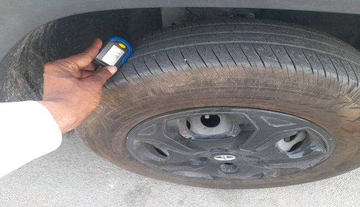 2023 Tata PUNCH ADVENTURE MT, Petrol, Manual, 10,460 km, tyre