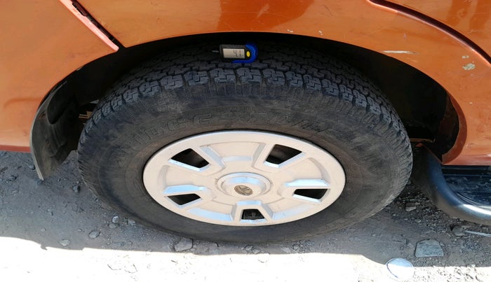 2009 Tata Sumo Grande GX, Diesel, Manual, 76,336 km, tyre