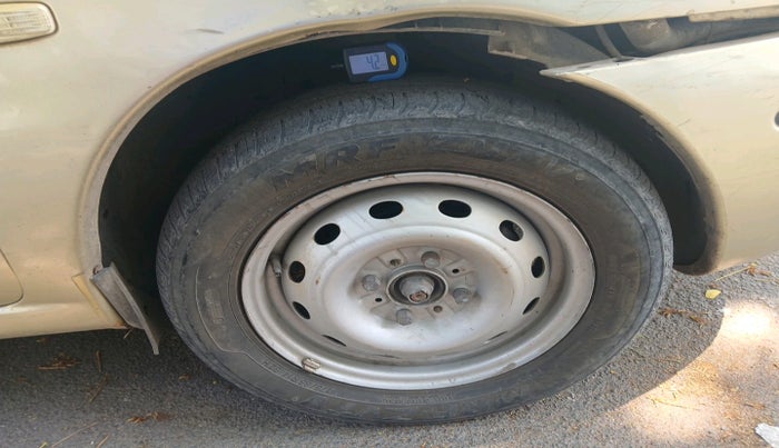 2005 Tata Indigo Marina GLX BS-II, Petrol, Manual, 45,734 km, tyre