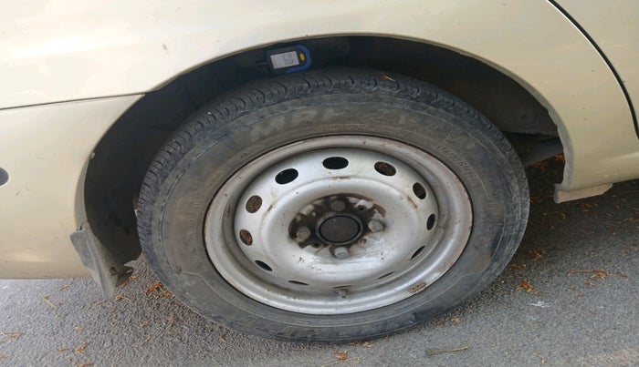 2005 Tata Indigo Marina GLX BS-II, Petrol, Manual, 45,734 km, tyre