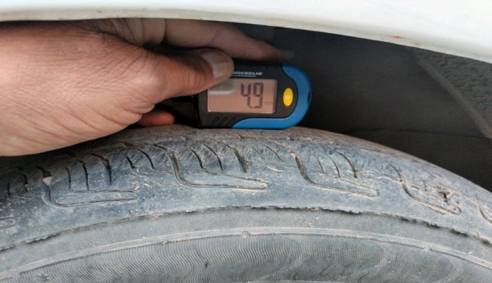 2011 Maruti Alto LXI, Petrol, Manual, 1,30,784 km, tyre