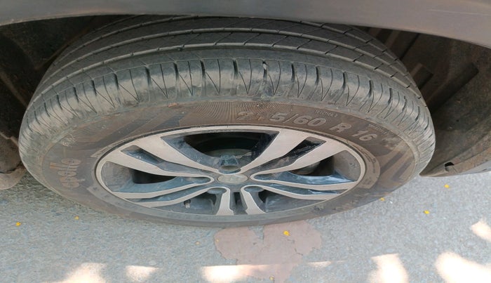 2021 Maruti Vitara Brezza VXI, Petrol, Manual, 1,66,460 km, tyre