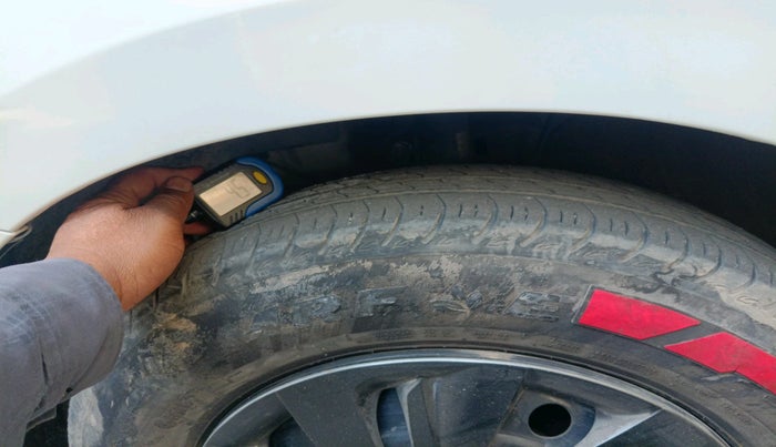 2025 Maruti Swift VXi (O) CNG, CNG, Manual, 22,528 km, tyre