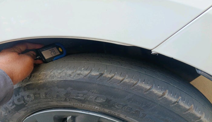 2025 Maruti Swift VXi (O) CNG, CNG, Manual, 22,528 km, tyre