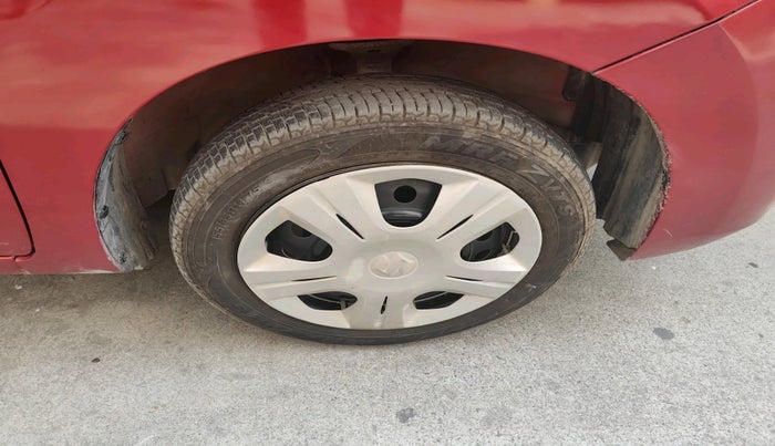 2015 Maruti Wagon R 1.0 VXI, Petrol, Manual, 37,554 km, tyre