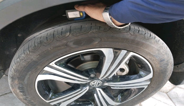 2022 MG ASTOR SHARP 1.5 CVT, Petrol, Automatic, 24,664 km, tyre