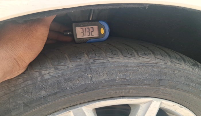 2011 Volkswagen Jetta COMFORTLINE 2.0L TDI, Diesel, Manual, 92,294 km, tyre