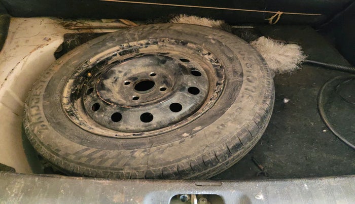 2012 Maruti Swift Dzire VDI, Diesel, Manual, 2,13,510 km, tyre