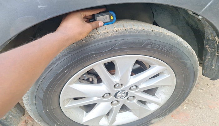 2019 Toyota Innova Crysta 2.4 VX 7 STR, Diesel, Manual, 1,38,788 km, tyre