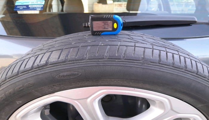 2019 Ford Ecosport TITANIUM + 1.5L DIESEL, Diesel, Manual, 1,05,365 km, tyre