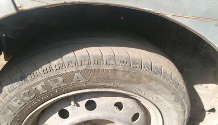 2018 Maruti Celerio VXI CNG, CNG, Manual, 98,444 km, tyre
