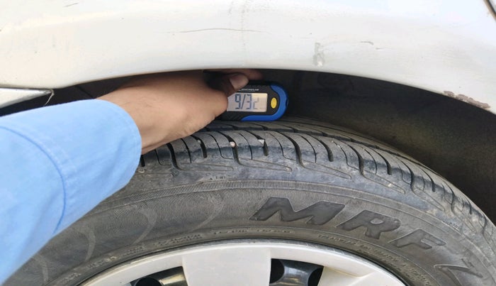 2006 Hyundai Verna 1.6 VTVT, Petrol, Manual, 1,69,269 km, tyre