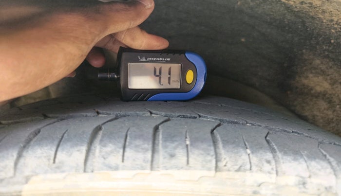 2019 Hyundai New Elantra 1.6 SX MT DIESEL, Diesel, Manual, 93,460 km, tyre