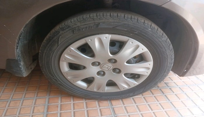 2013 Honda Brio S MT, Petrol, Manual, 84,236 km, tyre