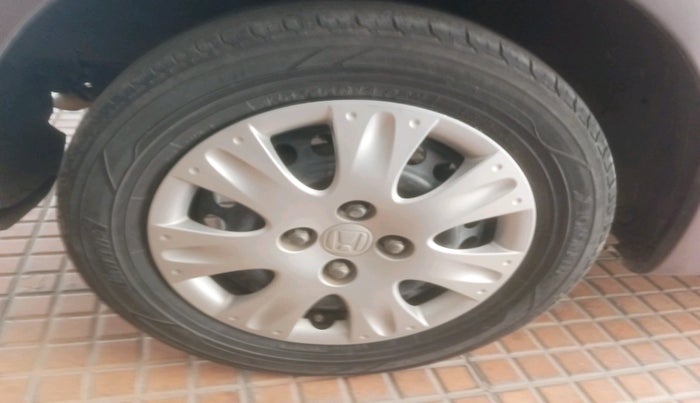 2013 Honda Brio S MT, Petrol, Manual, 84,236 km, tyre