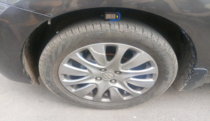 2017 Maruti Baleno ZETA PETROL 1.2, Petrol, Manual, 76,969 km, tyre