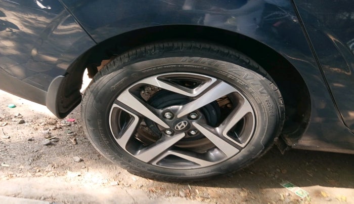 2022 Hyundai AURA SX 1.2 CNG, CNG, Manual, 46,436 km, tyre