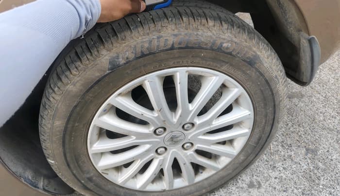 2018 Maruti Dzire ZXI AMT, Petrol, Automatic, 3,942 km, tyre