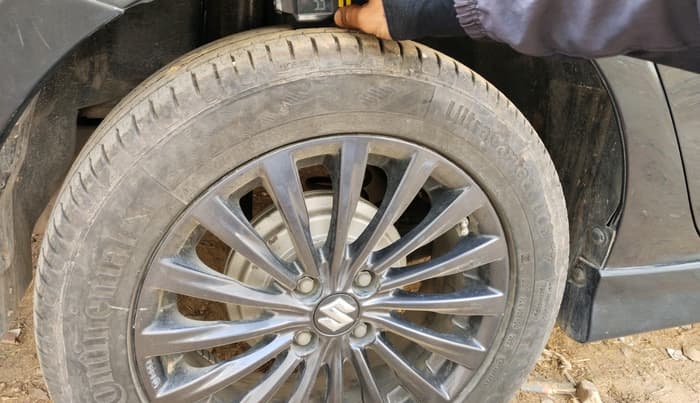 2016 Maruti Ciaz ZXI+ RS, Petrol, Manual, 59,139 km, tyre