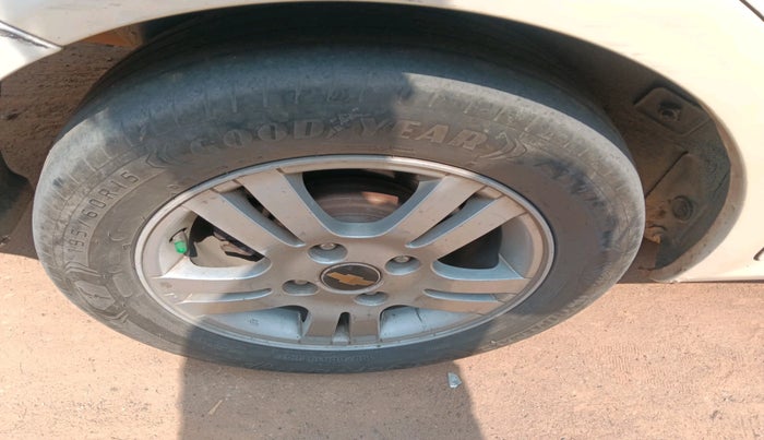 2007 Chevrolet Optra Magnum LT 2.0 TCDI, Diesel, Manual, 96,639 km, tyre