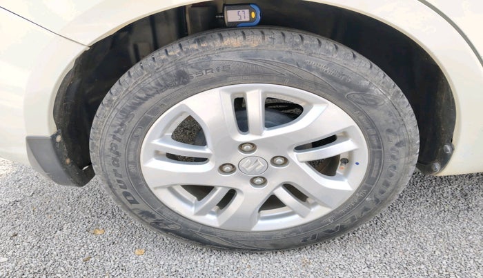 2012 Maruti Swift Dzire ZXI, Petrol, Manual, 24,596 km, tyre