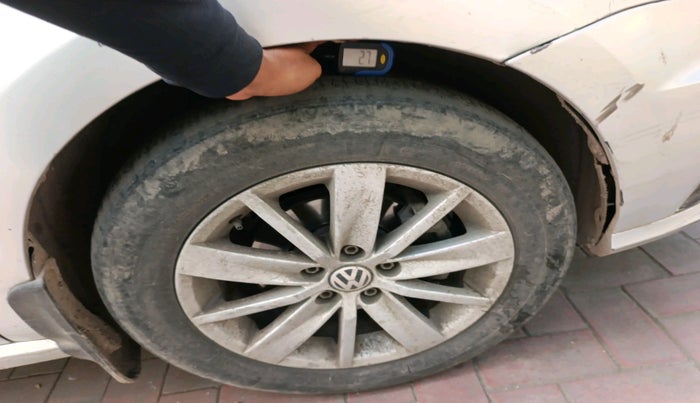 2016 Volkswagen Ameo HIGHLINE DSG 1.5 DIESEL , Diesel, Automatic, 1,08,130 km, tyre