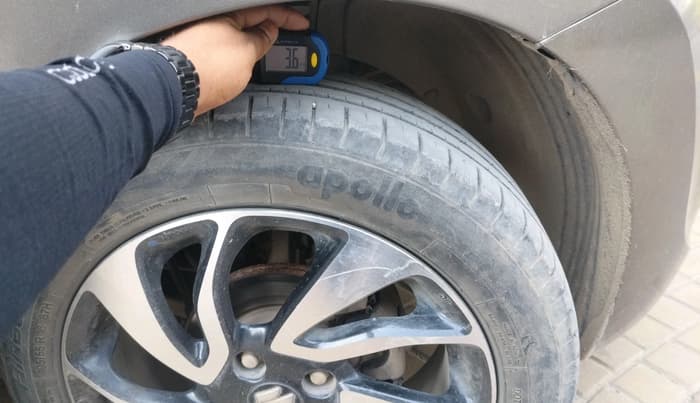2021 Maruti Baleno ZETA CVT PETROL 1.2, Petrol, Automatic, 42,677 km, tyre