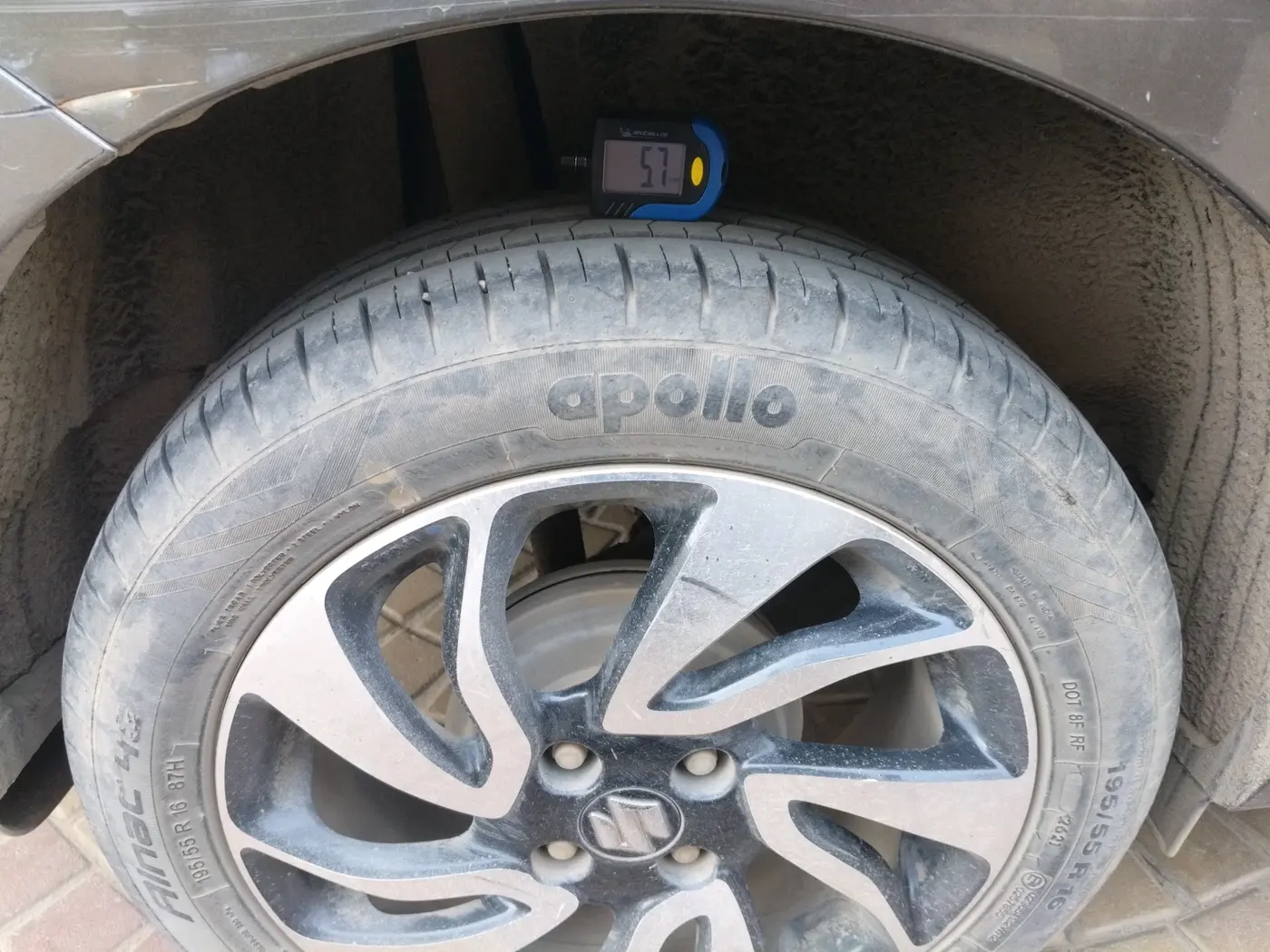 2021 Maruti Baleno ZETA CVT PETROL 1.2, Petrol, Automatic, 42,677 km, tyre