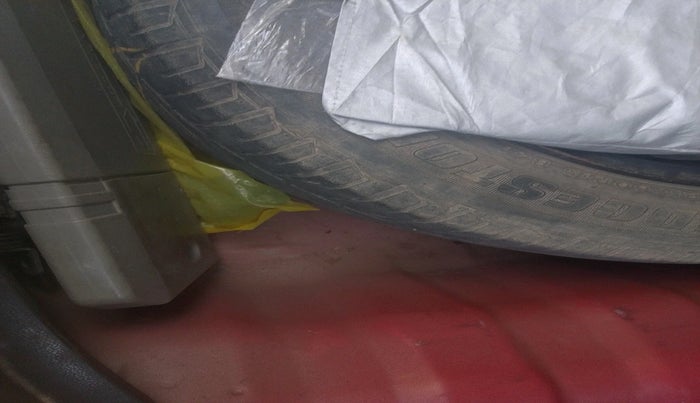 2012 Honda Jazz 1.2 L I-VTEC SELECT, Petrol, Manual, 62,106 km, tyre