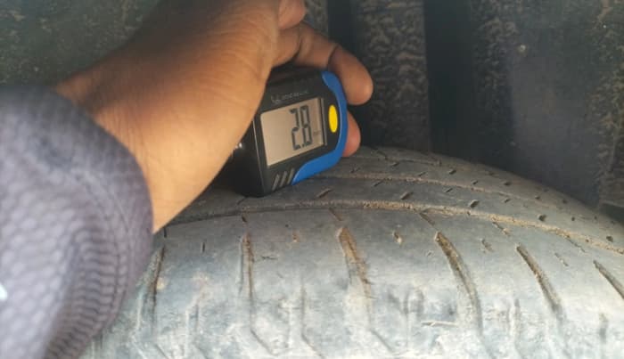 2016 Maruti Ciaz ZXI+, CNG, Manual, 92,803 km, tyre