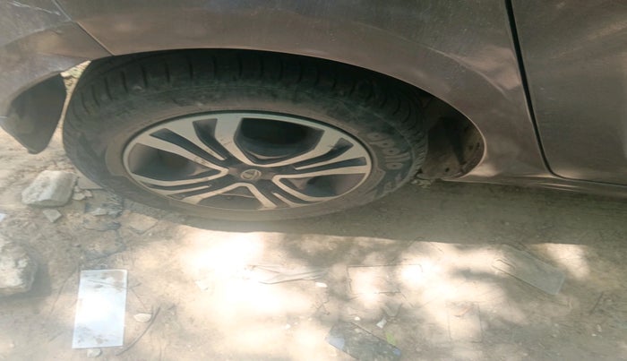 2019 Tata Tiago XZ PETROL, Petrol, Manual, 1,08,760 km, tyre