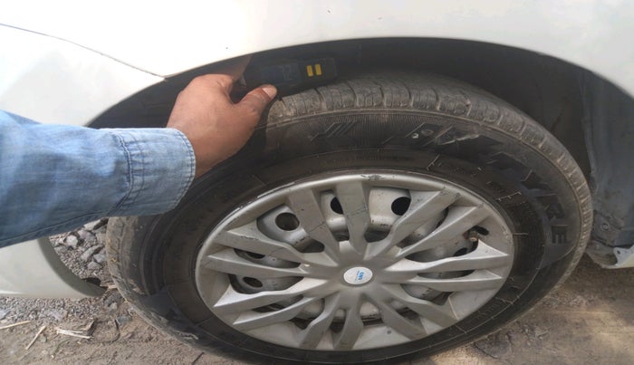 2023 Maruti Dzire TOUR S CNG, CNG, Manual, 49,441 km, tyre