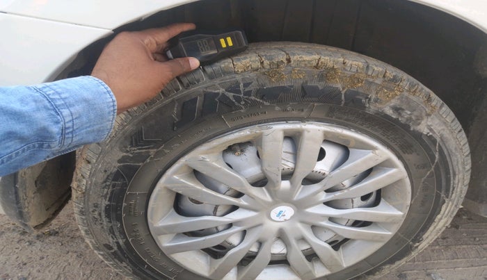 2023 Maruti Dzire TOUR S CNG, CNG, Manual, 49,441 km, tyre