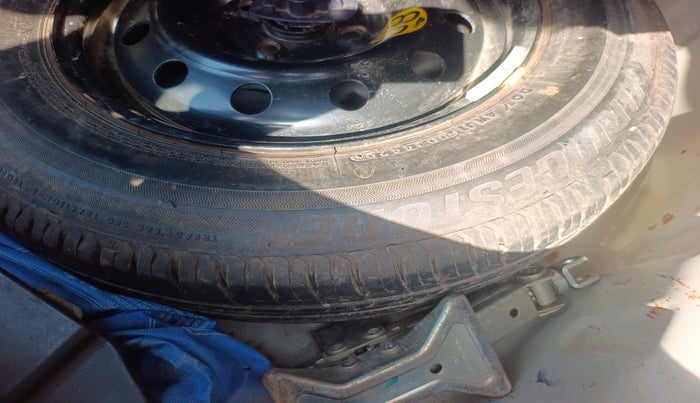 2021 Maruti Dzire ZXI, Petrol, Manual, 60,668 km, tyre