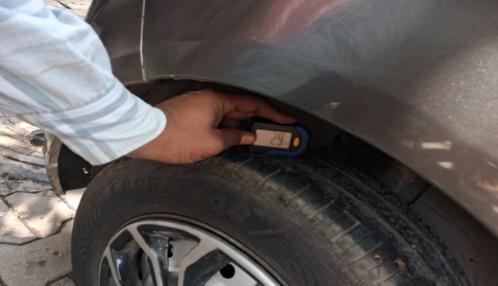 2019 Maruti New Wagon-R LXI CNG 1.0, CNG, Manual, 68,223 km, tyre