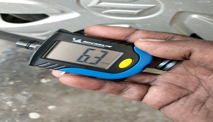 2025 Maruti Swift VXi AMT, Petrol, Automatic, 1,144 km, tyre