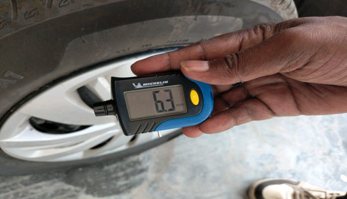 2025 Maruti Swift VXi AMT, Petrol, Automatic, 1,144 km, tyre