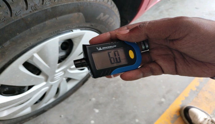 2025 Maruti Swift VXi AMT, Petrol, Automatic, 1,144 km, tyre