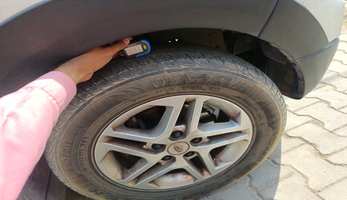 2017 Mahindra NUVOSPORT N8, Diesel, Manual, 35,340 km, tyre